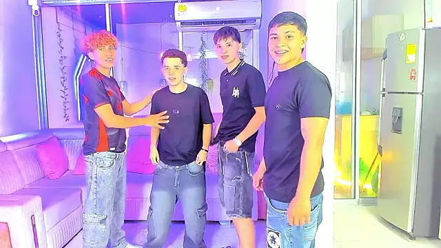 XXX chat uživo modela Houseofwarrios