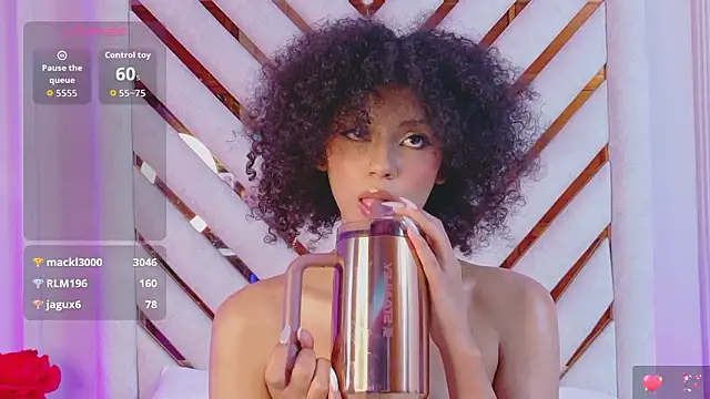 دردشة Lila-Rose الجنسية المباشرة