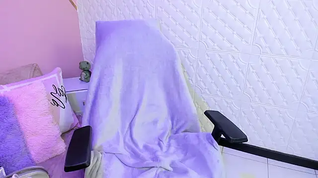 Chat +18 de Dakkotta__ ao vivo