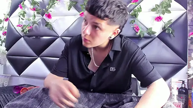 Megan_Thompson_'s Live XXX Chat