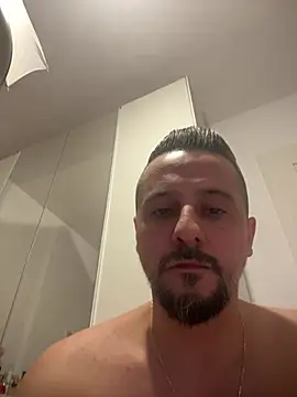 InsaneMattt – Live XXX-chat