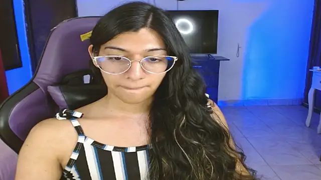 XXX chat uživo modela Alanni_parker