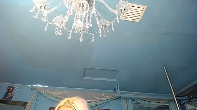 Živý XXX chat ADRIANNA_FOX