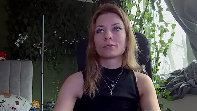 karo123421's Live XXX Chat