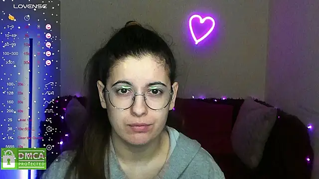 Živý XXX chat Aminabeatris