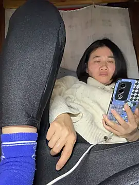 daaqnn élő XXX-chatje