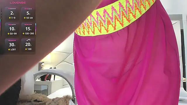 Chat +18 de Natasha_Kiim_ ao vivo