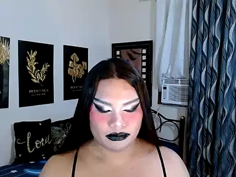 TSbrianaHugeCock 网络视讯表演