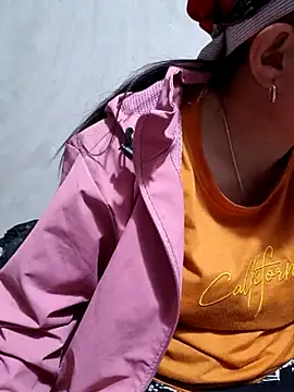 yoowwmr's Live XXX Chat