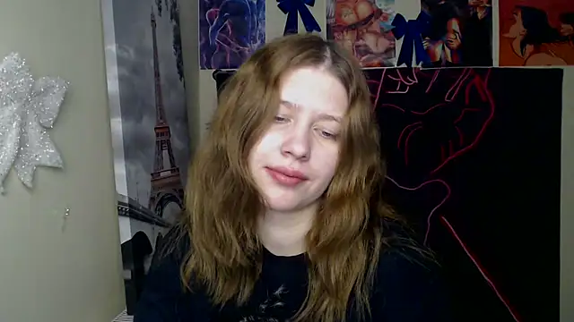 StellaCRL Adlı Modelin Canlı XXX Sohbeti