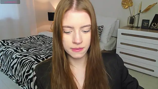 Erica_Kiss' Live XXX Chat