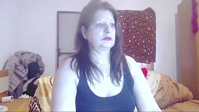 ExtasyMature's Live XXX Chat