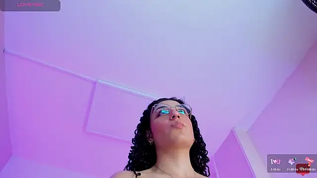 DemiJones_'s Live XXX Chat