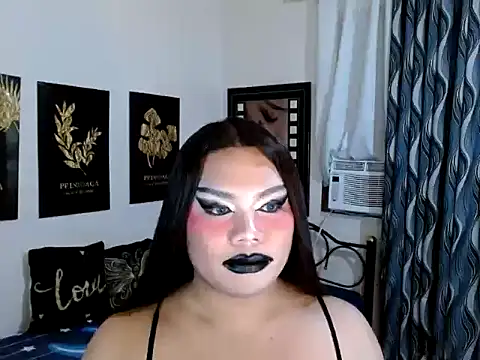 Вебкам-шоу TSbrianaHugeCock