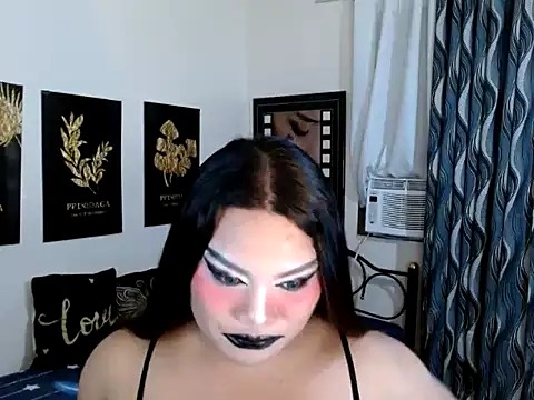 TSbrianaHugeCock 现场XXX聊天