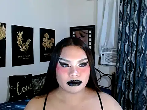 Show webcam de TSbrianaHugeCock