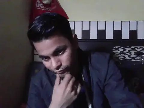 Stubborndesiboy's Live XXX Chat