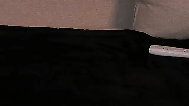 Chat XXX en directo de ShyCollegeBB