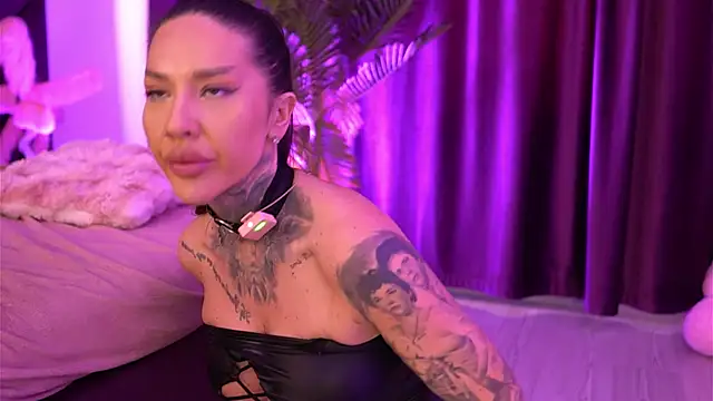 ScarletNoir's Live XXX Chat