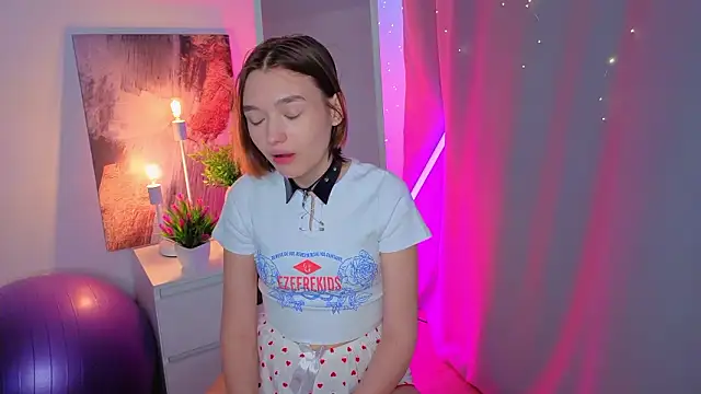 Chat XXX en directo de Leyla_crsh