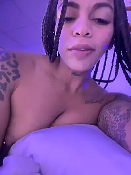 Charly_'s Live XXX Chat