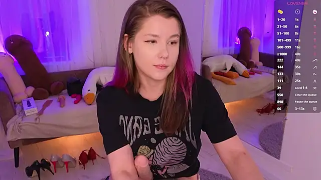 Mira_Falls' Live XXX Chat