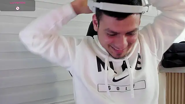 Rick_Adams Adlı Modelin Canlı XXX Sohbeti