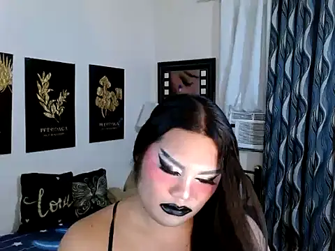 TSbrianaHugeCock Pertunjukan Webcam