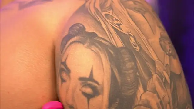 firesbomb777のライブXXXチャット