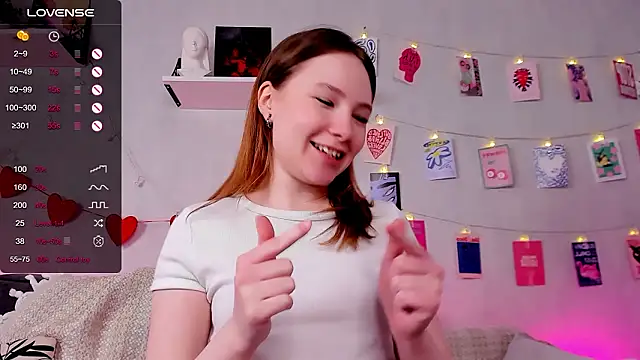 LanaBlu_ Adlı Modelin Canlı XXX Sohbeti