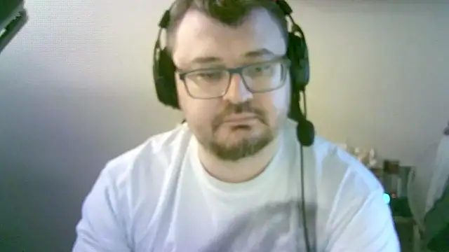 Chat +18 de SirAbuser ao vivo