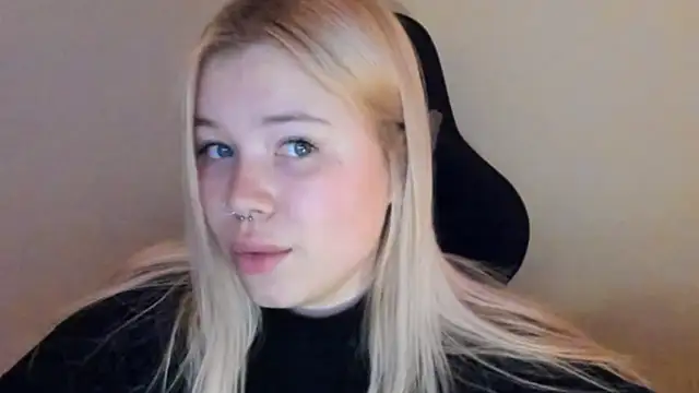 Lulu_Di's Live XXX Chat