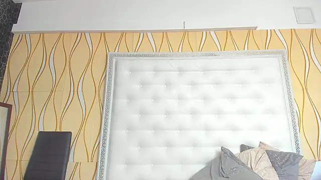 karissia – webcam-show