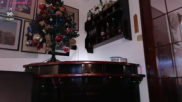 MagdalenaMercedes' Live XXX Chat