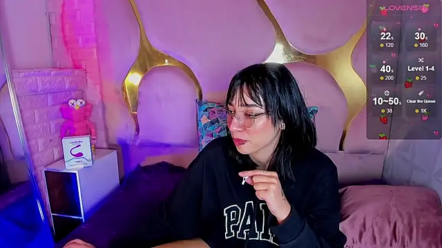 Živý XXX chat NaniiSisy