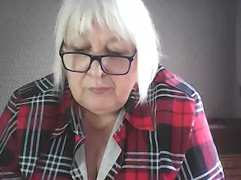 Alexia64231's Webcam Show