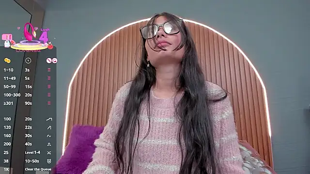 NayeCloud's Live XXX Chat