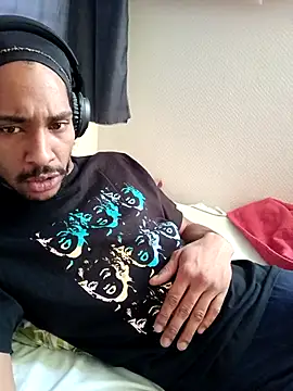 Mikaaa97 在線直播表演