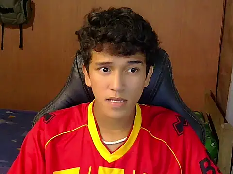 hugekenbigcock's Webcam Show