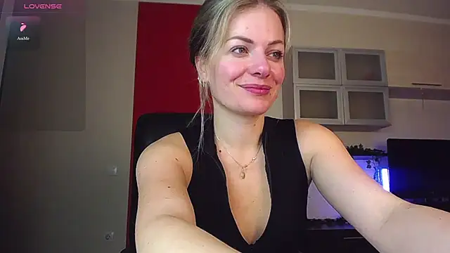 دردشة ladysabotage الجنسية المباشرة