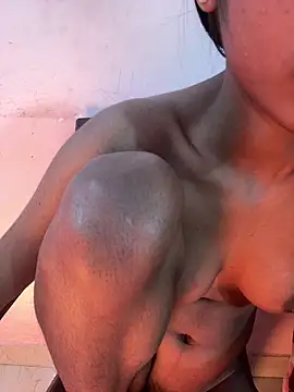 Small_Titss' Live XXX Chat