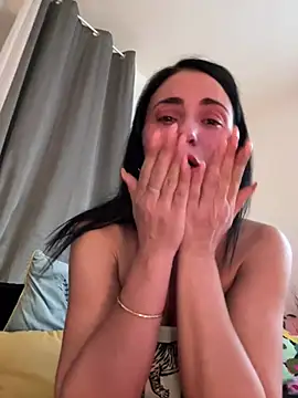 دردشة KimKelly13 الجنسية المباشرة