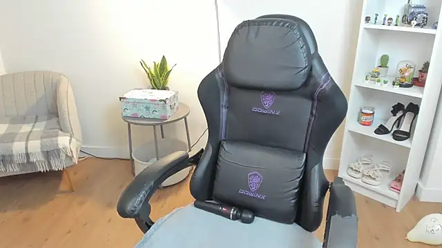 Chat +18 de _BellaEvans_ ao vivo