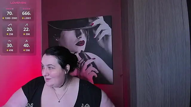 QueenOfHaze Live XXX-chat