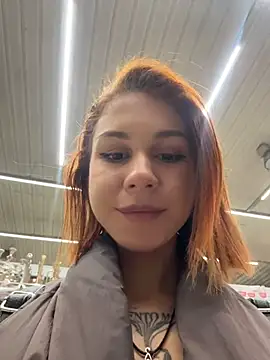 دردشة RosieSecret الجنسية المباشرة