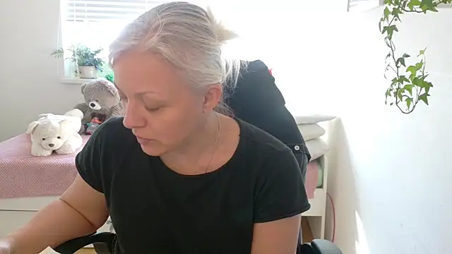 Linsy_Kim: απευθείας συνομιλία ΧΧΧ