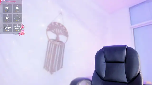 Ginni_charlotteのライブXXXチャット