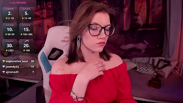 دردشة CathyAdams الجنسية المباشرة