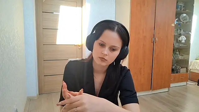 دردشة LouiseMarengo الجنسية المباشرة