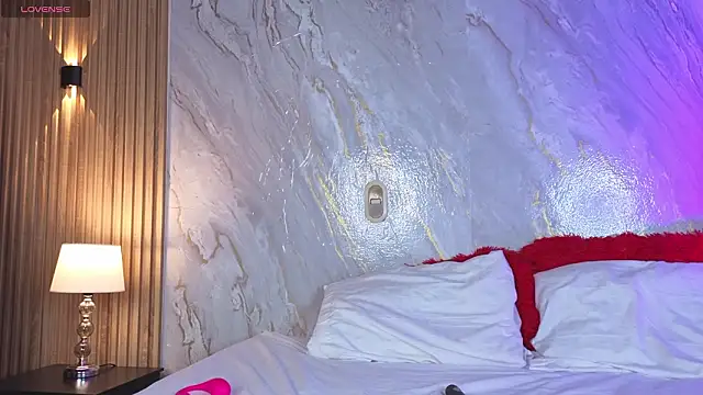 LolaHoneyy 웹캠 쇼